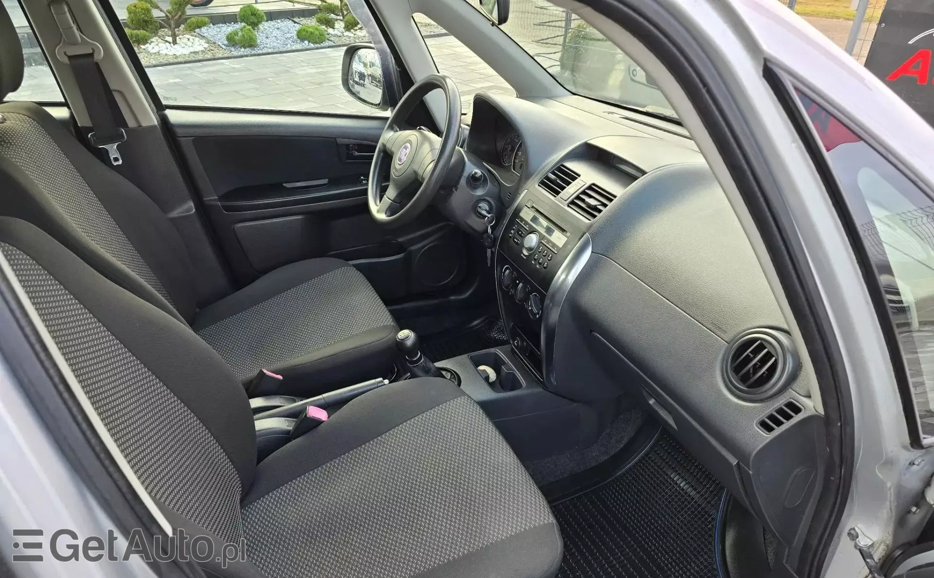 FIAT Sedici 1.6 i 16V (107 KM)