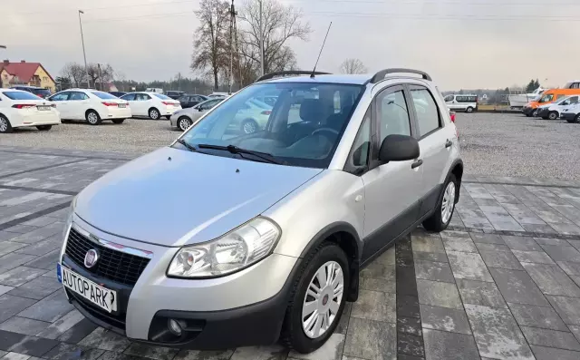 FIAT Sedici 1.6 i 16V (107 KM)