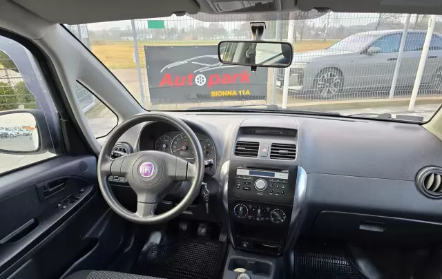 FIAT Sedici 1.6 i 16V (107 KM)