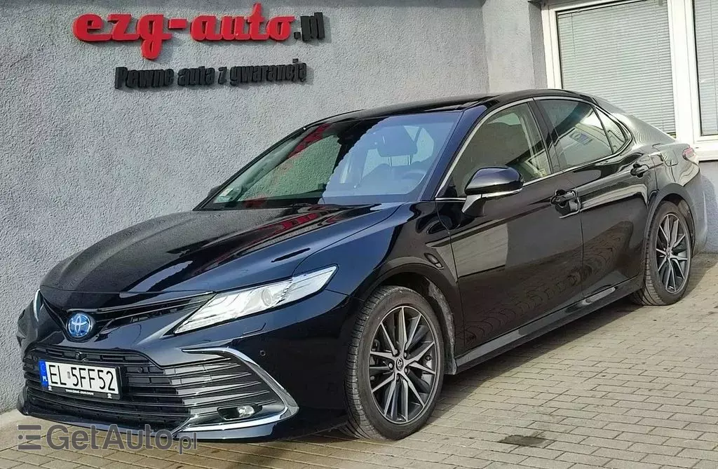 TOYOTA Camry 