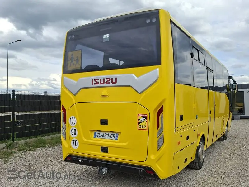 ISUZU Grand Toro Grand Toro 11t km 2022 MD9 Nawigo Wing Rosero 