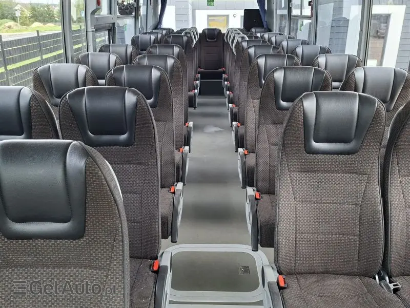 ISUZU Grand Toro Grand Toro 11t km 2022 MD9 Nawigo Wing Rosero 