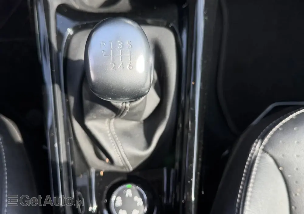 PEUGEOT 2008 PureTech 130 Stop&Start Allure