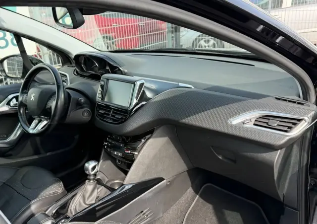 PEUGEOT 2008 PureTech 130 Stop&Start Allure