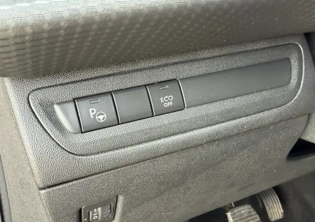 PEUGEOT 2008 PureTech 130 Stop&Start Allure