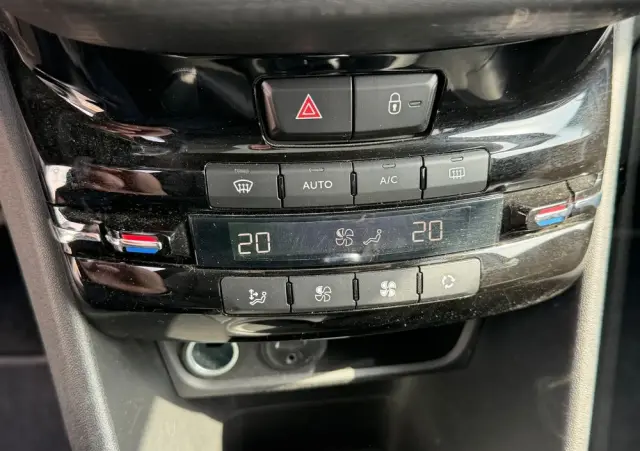 PEUGEOT 2008 PureTech 130 Stop&Start Allure