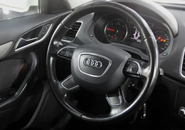 AUDI Q3 2.0 TDI