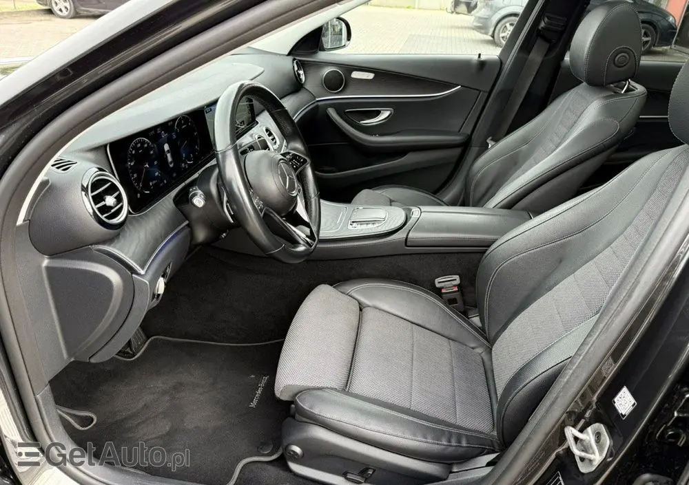 MERCEDES-BENZ Klasa E 400 d 4Matic 9G-TRONIC AMG Line