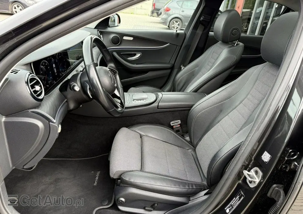 MERCEDES-BENZ Klasa E 400 d 4Matic 9G-TRONIC AMG Line