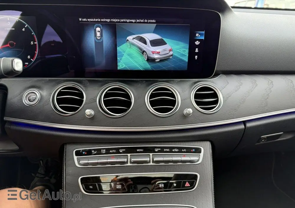 MERCEDES-BENZ Klasa E 400 d 4Matic 9G-TRONIC AMG Line
