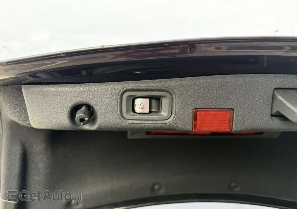 MERCEDES-BENZ Klasa E 400 d 4Matic 9G-TRONIC AMG Line