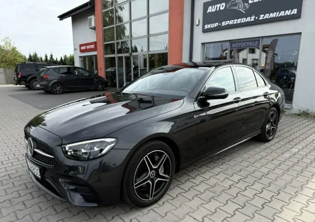 MERCEDES-BENZ Klasa E 400 d 4Matic 9G-TRONIC AMG Line