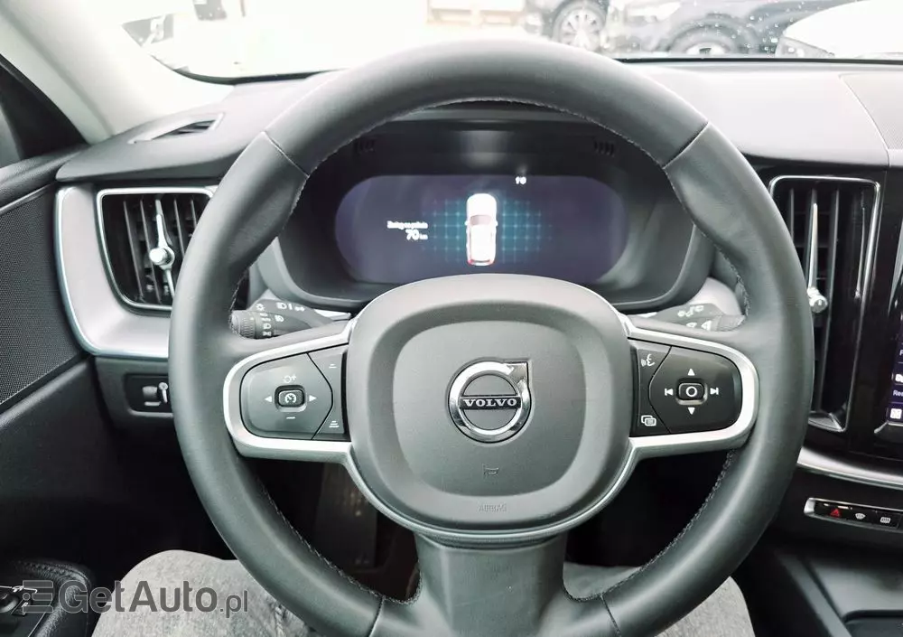 VOLVO XC 60 B4 D Momentum Pro