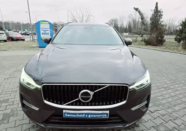 VOLVO XC 60 B4 D Momentum Pro