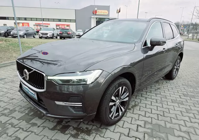 VOLVO XC 60 B4 D Momentum Pro