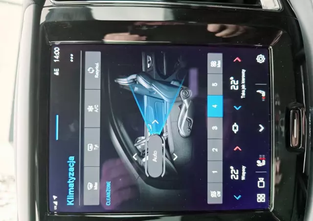 VOLVO XC 60 B4 D Momentum Pro