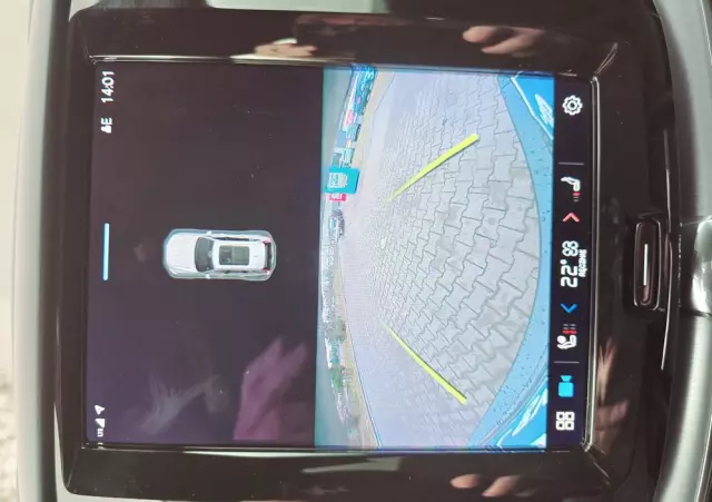 VOLVO XC 60 B4 D Momentum Pro