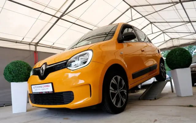 RENAULT Twingo 