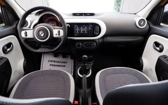 RENAULT Twingo 