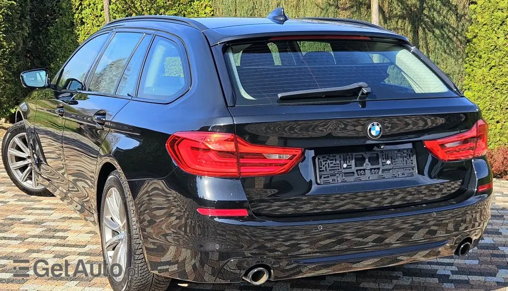BMW Seria 5 530d xDrive Sport Line sport