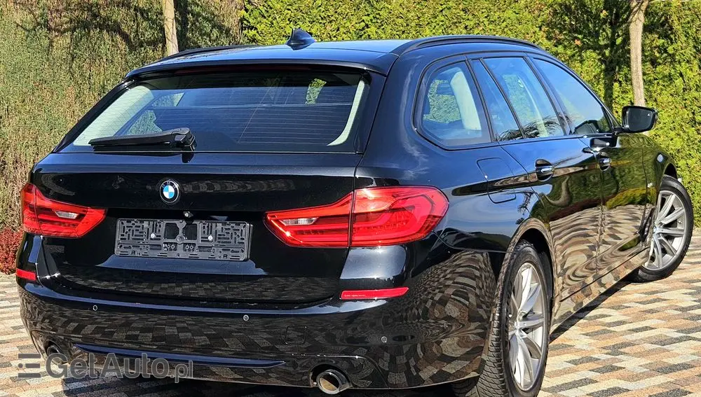 BMW Seria 5 530d xDrive Sport Line sport