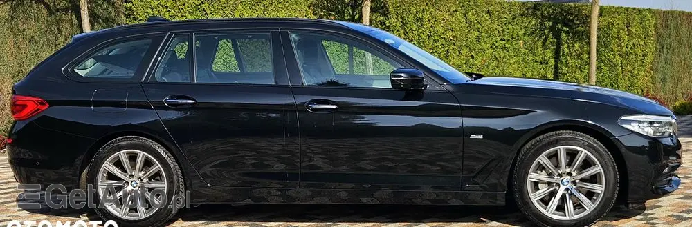 BMW Seria 5 530d xDrive Sport Line sport