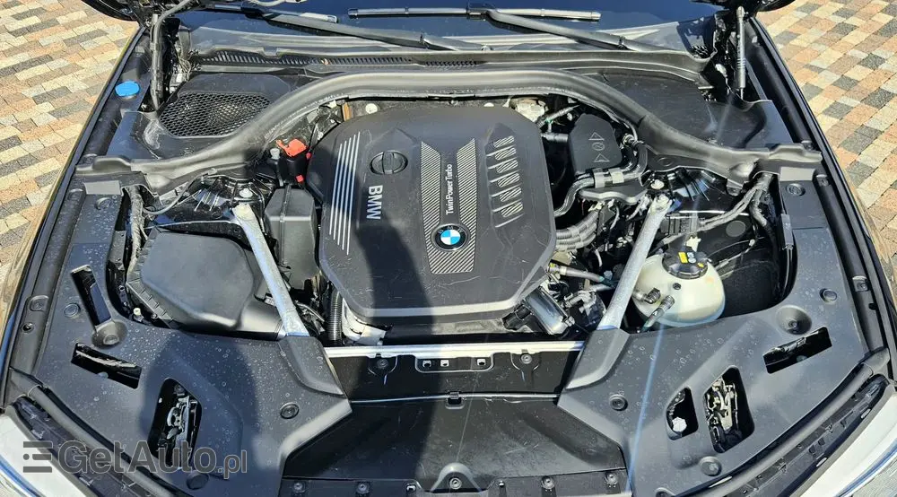 BMW Seria 5 530d xDrive Sport Line sport