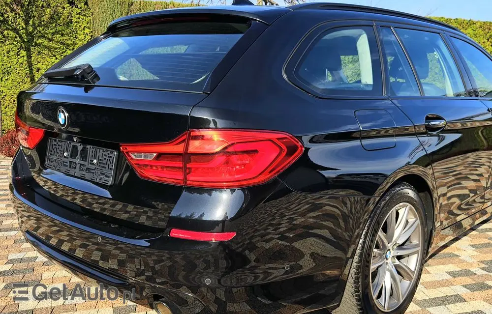 BMW Seria 5 530d xDrive Sport Line sport