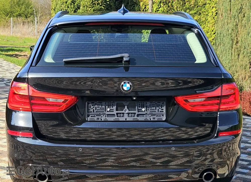 BMW Seria 5 530d xDrive Sport Line sport