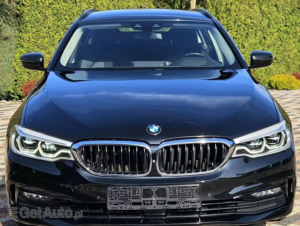 BMW Seria 5 530d xDrive Sport Line sport