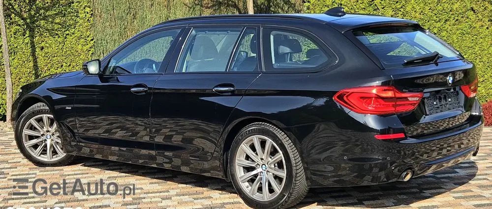 BMW Seria 5 530d xDrive Sport Line sport
