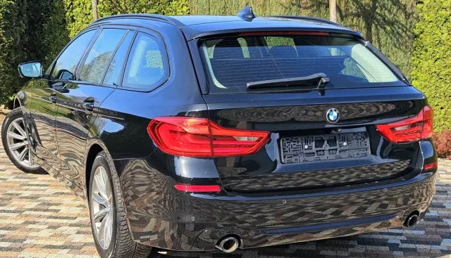 BMW Seria 5 530d xDrive Sport Line sport