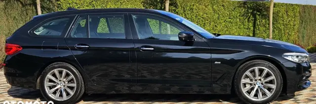 BMW Seria 5 530d xDrive Sport Line sport