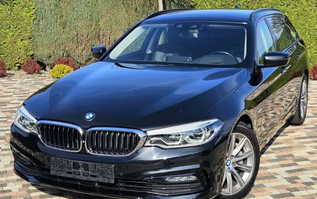 BMW Seria 5 530d xDrive Sport Line sport