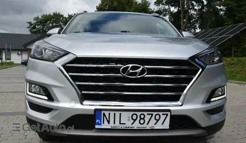 HYUNDAI Tucson 