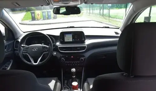 HYUNDAI Tucson 