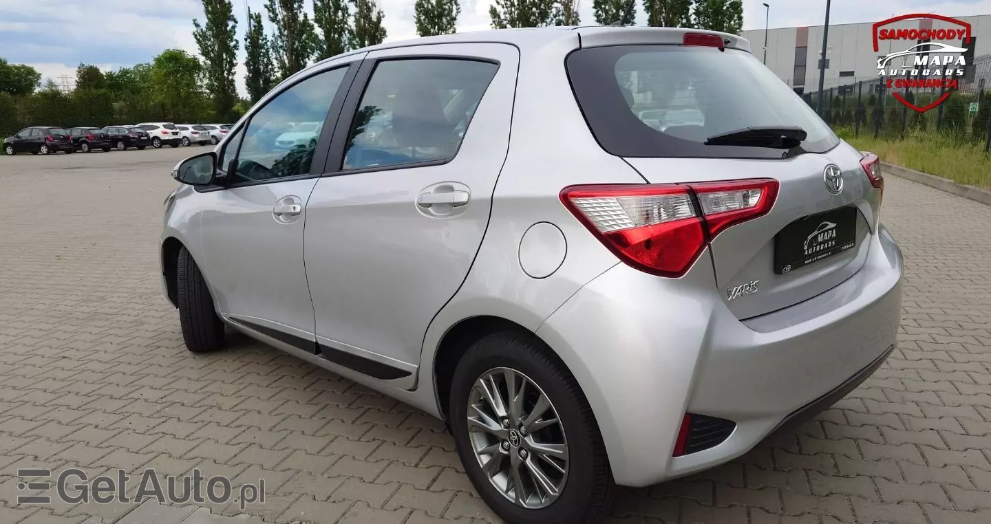 TOYOTA Yaris 