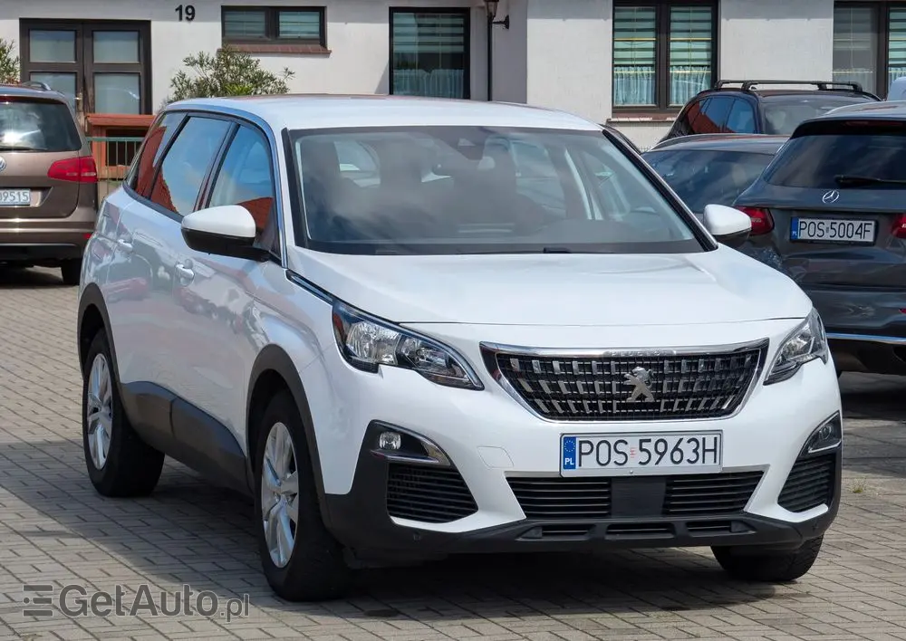 PEUGEOT 5008 1.2 PureTech Active Pack S&S
