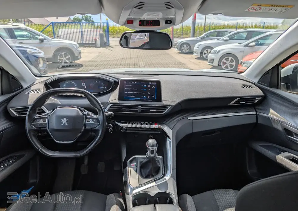 PEUGEOT 5008 1.2 PureTech Active Pack S&S