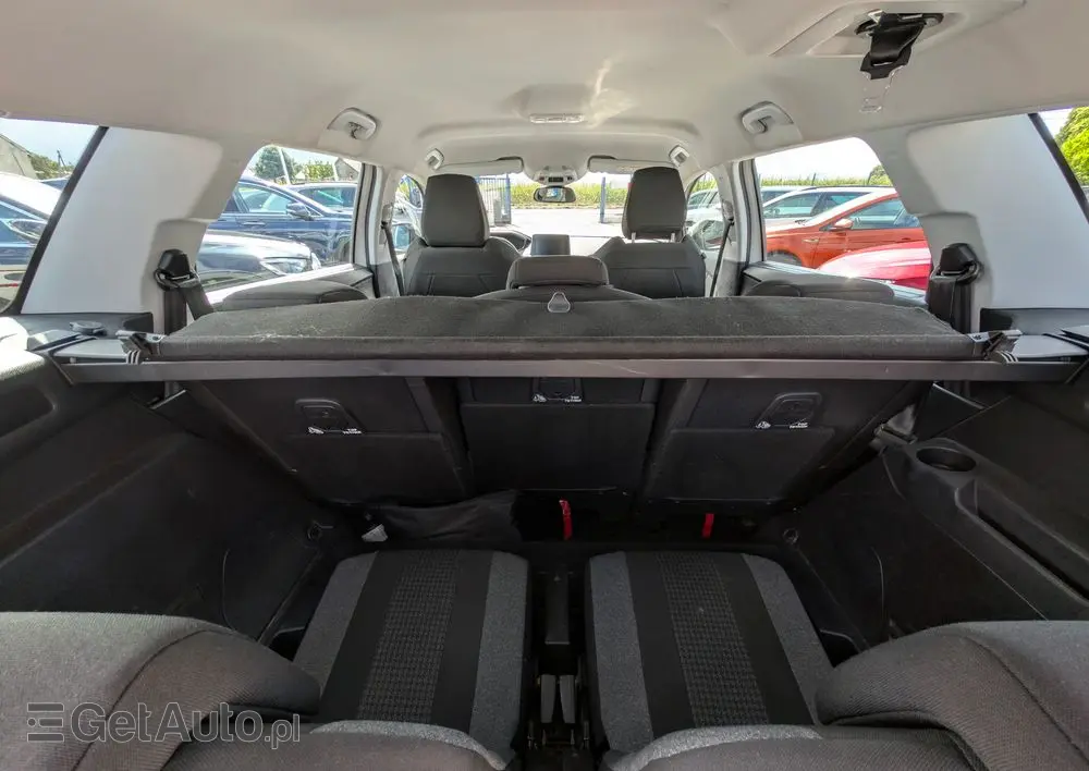 PEUGEOT 5008 1.2 PureTech Active Pack S&S