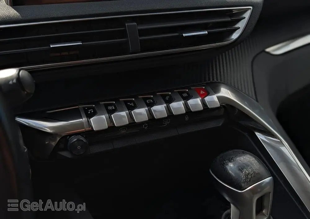 PEUGEOT 5008 1.2 PureTech Active Pack S&S