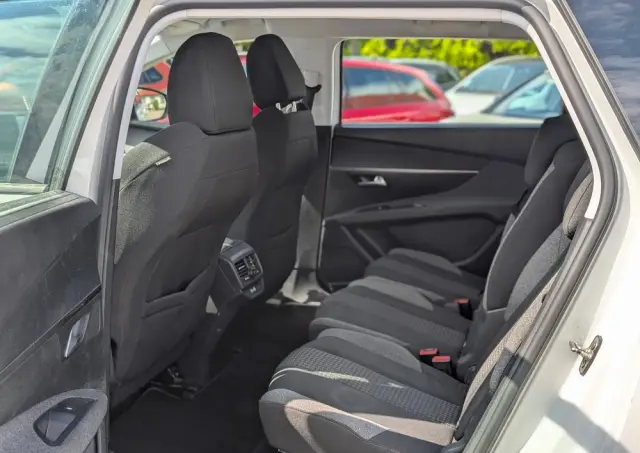 PEUGEOT 5008 1.2 PureTech Active Pack S&S