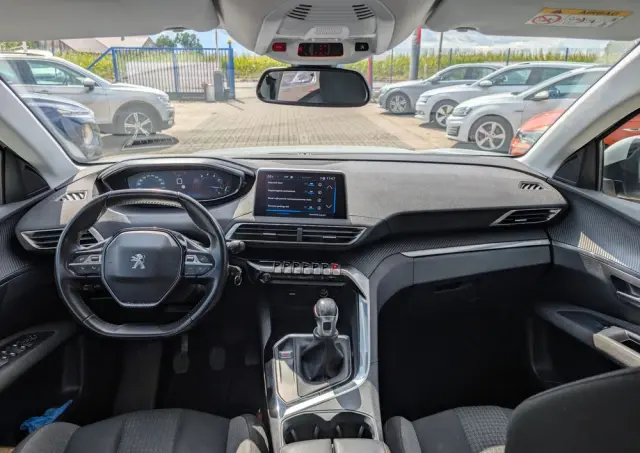 PEUGEOT 5008 1.2 PureTech Active Pack S&S