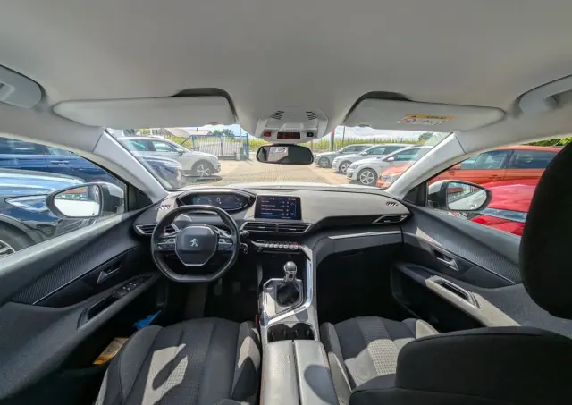 PEUGEOT 5008 1.2 PureTech Active Pack S&S