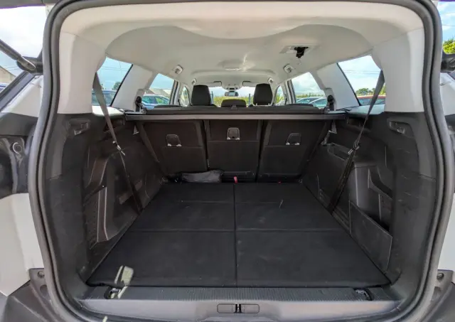 PEUGEOT 5008 1.2 PureTech Active Pack S&S