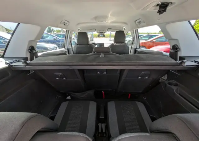 PEUGEOT 5008 1.2 PureTech Active Pack S&S