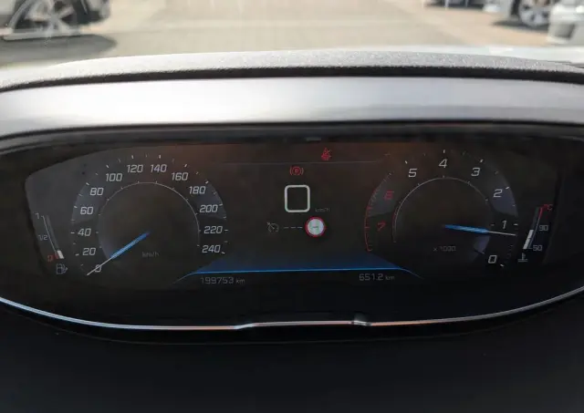 PEUGEOT 5008 1.2 PureTech Active Pack S&S