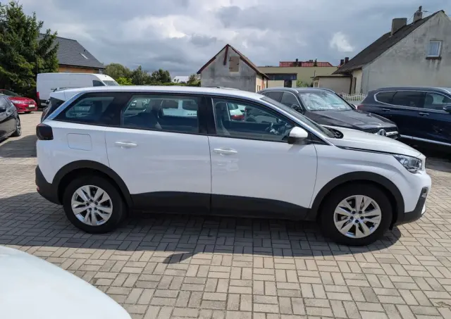 PEUGEOT 5008 1.2 PureTech Active Pack S&S