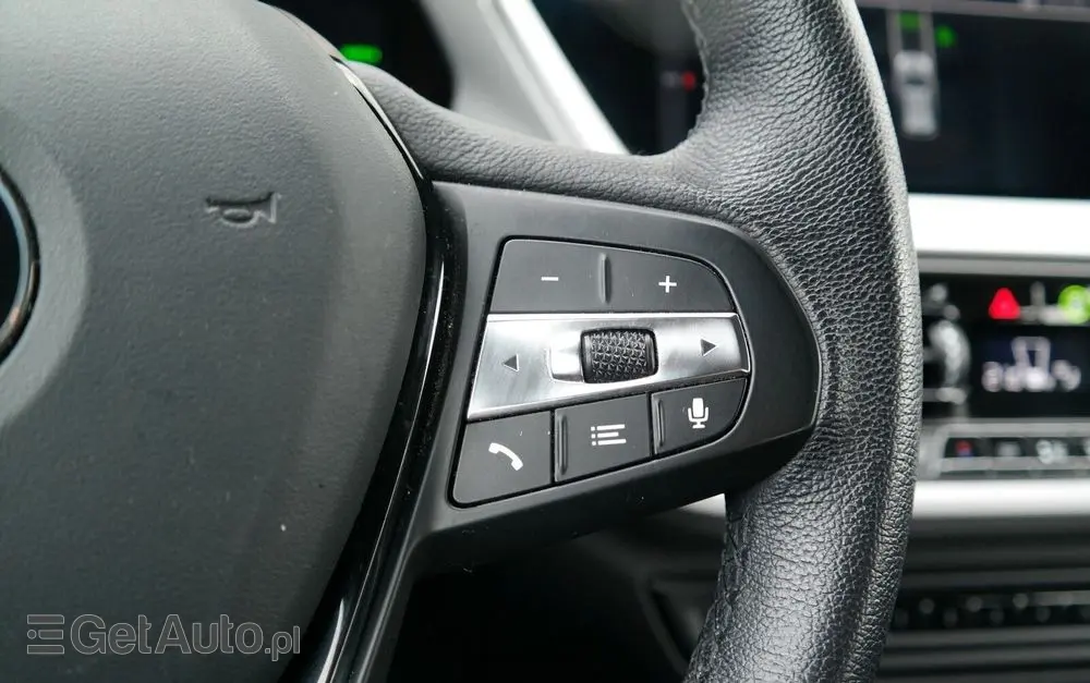 BMW Seria 1 118i Advantage