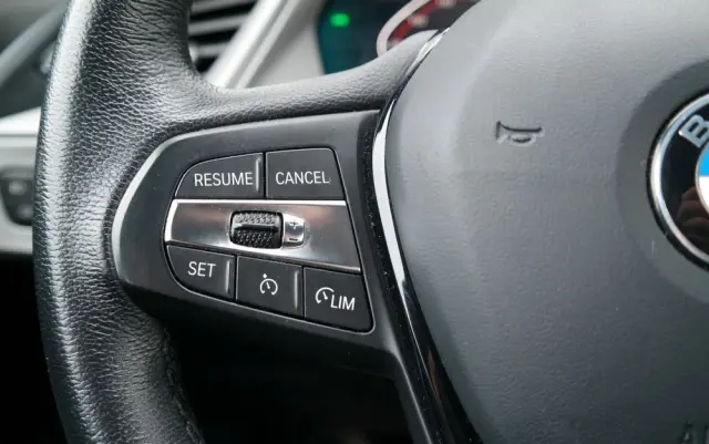 BMW Seria 1 118i Advantage